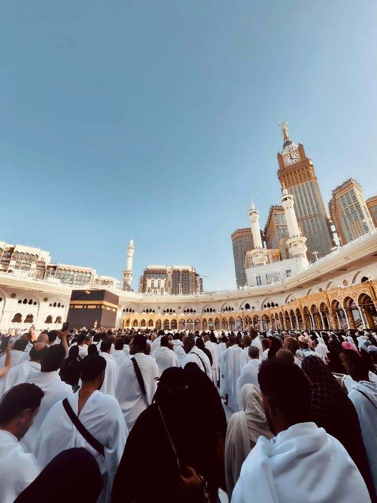 Pilgrims at the Kaaba